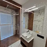 Brossa Apartments, 24h Self Check In, Klima, Aircond فروتسواف