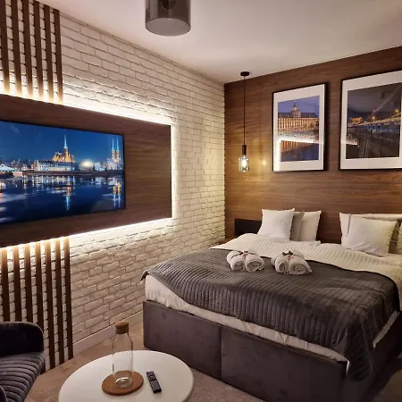 Brossa Apartments, 24h Self Check In, Klima, Aircond 아파트