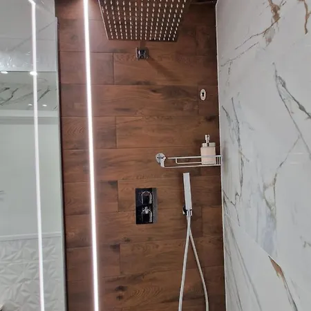 Brossa Apartments, 24h Self Check In, Klima, Aircond Appartement *