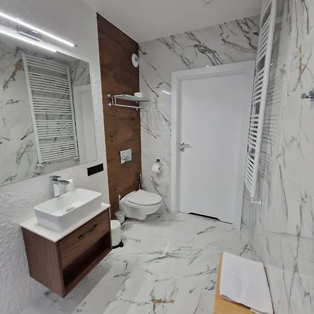 Brossa Apartments, 24h Self Check In, Klima, Aircond * ヴロツワフ