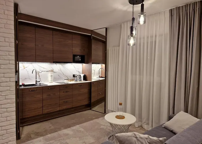 Brossa Apartments, 24h Self Check In, Klima, Aircond Apartment