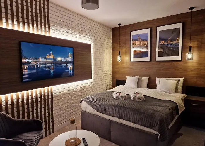 Brossa Apartments, 24h Self Check In, Klima, Aircond Apartman