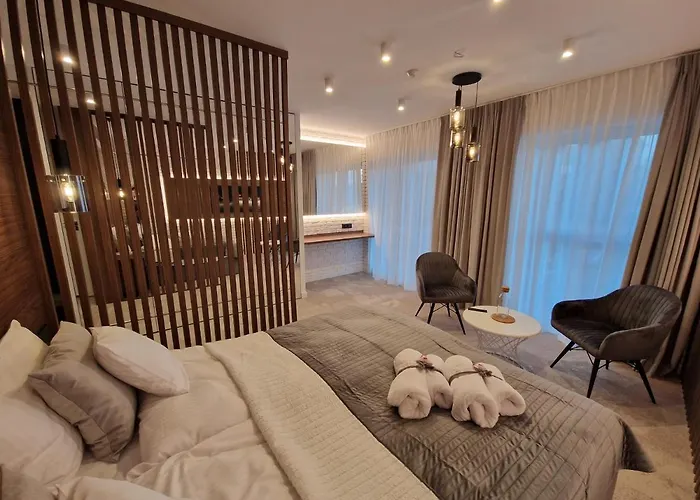 Brossa Apartments, 24h Self Check In, Klima, Aircond Apartment