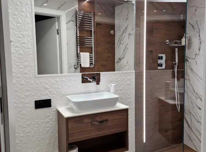 Brossa Apartments, 24h Self Check In, Klima, Aircond